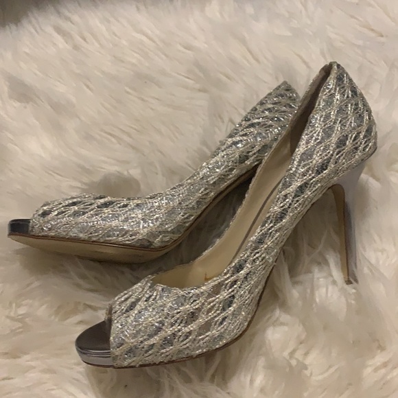 Heels - Picture 5 of 5